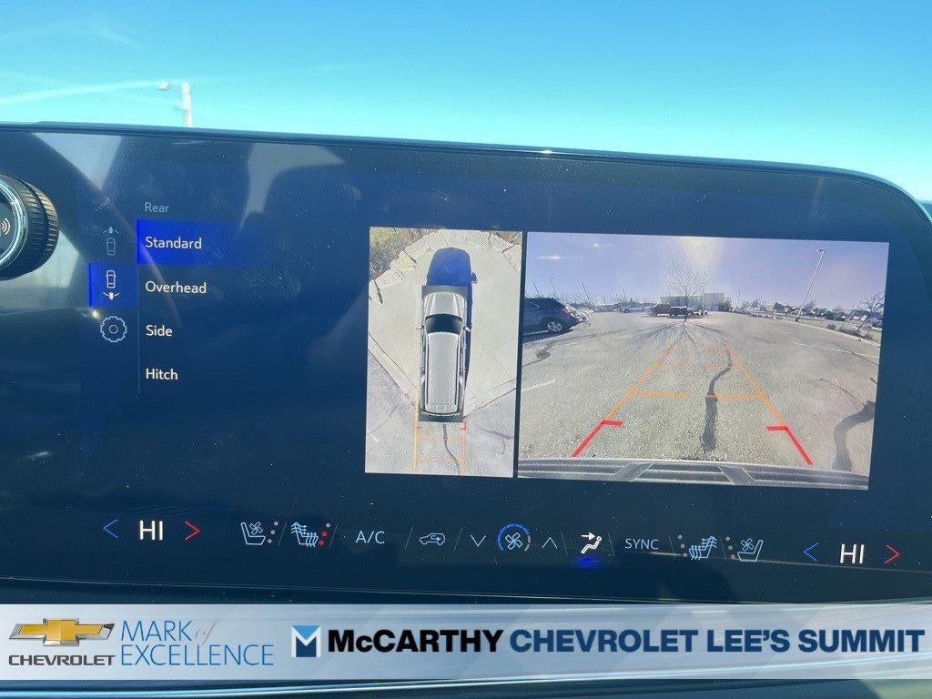 2025 Chevrolet Suburban 4WD Premier