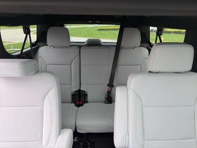 2025 Chevrolet Suburban 4WD Premier