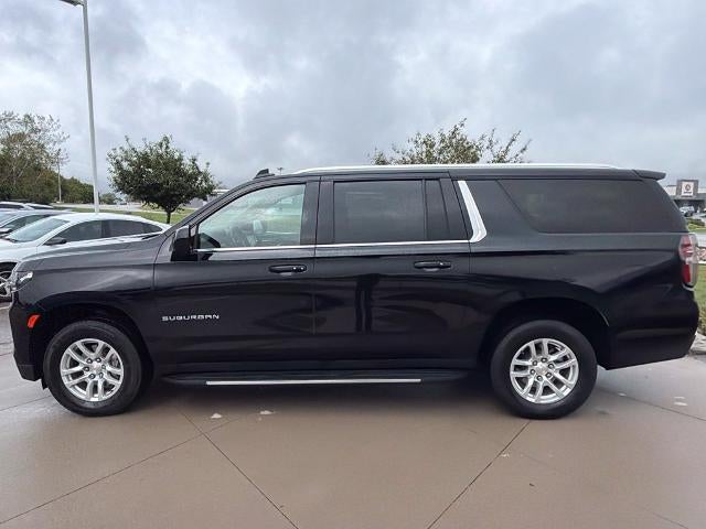 2024 Chevrolet Suburban LT