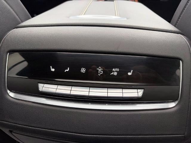 2023 Cadillac Escalade ESV 4WD Premium Luxury