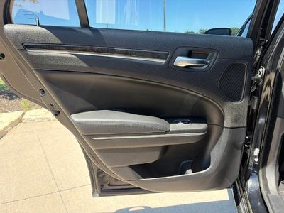 2014 Chrysler 300 300C