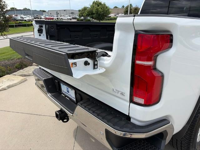 2026 Chevrolet Silverado 2500 HD Crew Cab Standard Box 4-Wheel Drive LTZ