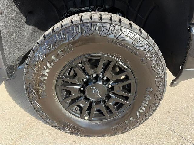 2026 Chevrolet Silverado 2500 HD Crew Cab Standard Box 4-Wheel Drive ZR2