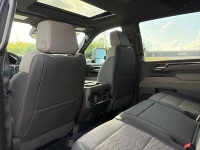 2026 Chevrolet Silverado 2500 HD Crew Cab Standard Box 4-Wheel Drive ZR2