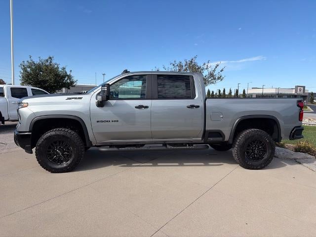 2026 Chevrolet Silverado 2500 HD Crew Cab Standard Box 4-Wheel Drive ZR2
