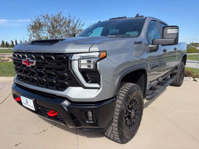 2026 Chevrolet Silverado 2500 HD Crew Cab Standard Box 4-Wheel Drive ZR2
