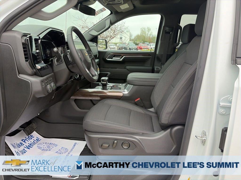 2026 Chevrolet Silverado 1500 Crew Cab Short Box 4-Wheel Drive LT 1LT