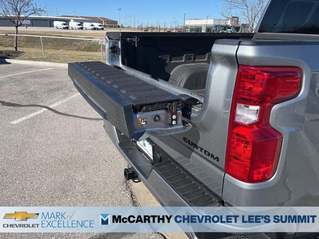 2025 Chevrolet Silverado 1500 Crew Cab Short Box 4-Wheel Drive Custom