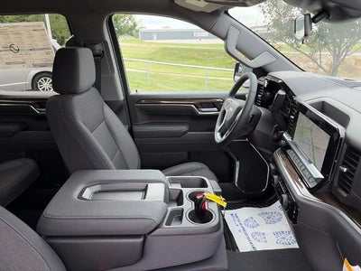 2026 Chevrolet Silverado 1500 Crew Cab Short Box 4-Wheel Drive LT 2FL