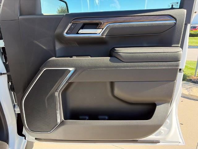 2026 Chevrolet Silverado 1500 Crew Cab Short Box 4-Wheel Drive LT 2FL