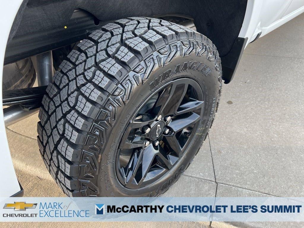 2026 Chevrolet Silverado 1500 Crew Cab Short Box 4-Wheel Drive Custom Trail Boss