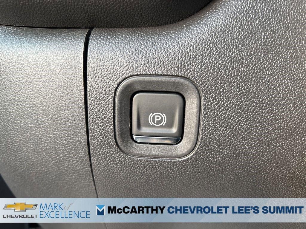 2026 Chevrolet Silverado 1500 Crew Cab Short Box 4-Wheel Drive Custom Trail Boss