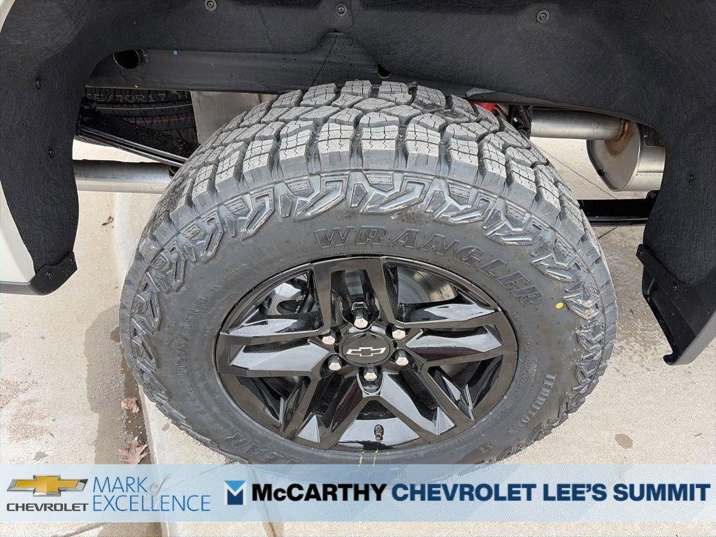 2026 Chevrolet Silverado 1500 Crew Cab Short Box 4-Wheel Drive Custom Trail Boss