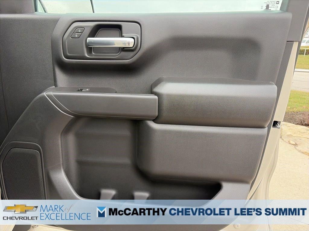 2026 Chevrolet Silverado 1500 Crew Cab Short Box 4-Wheel Drive Custom Trail Boss