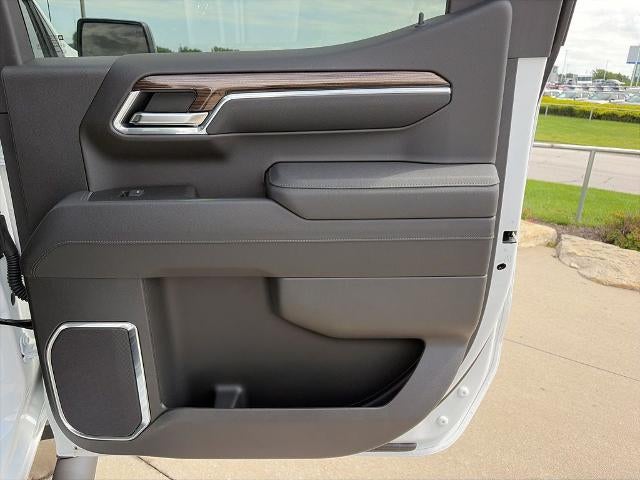 2026 Chevrolet Silverado 1500 Crew Cab Short Box 4-Wheel Drive RST