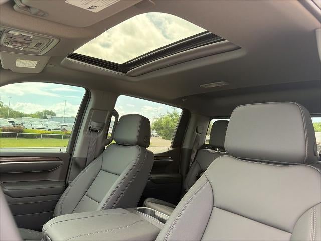 2026 Chevrolet Silverado 1500 Crew Cab Short Box 4-Wheel Drive RST