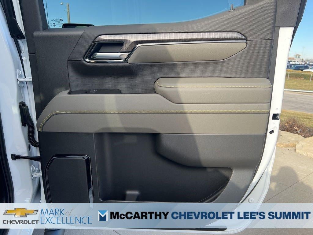 2026 Chevrolet Silverado 1500 Crew Cab Short Box 4-Wheel Drive ZR2