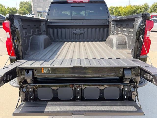 2026 Chevrolet Silverado 1500 Crew Cab Short Box 4-Wheel Drive ZR2