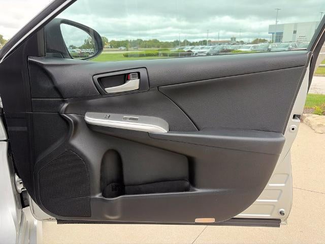 2014 Toyota Camry Hybrid LE