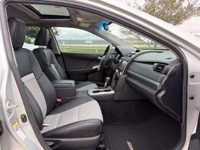 2014 Toyota Camry Hybrid LE