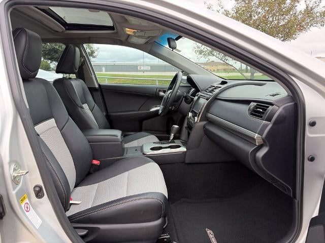 2014 Toyota Camry Hybrid LE