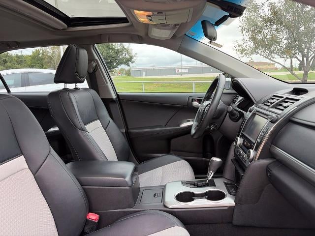 2014 Toyota Camry Hybrid LE