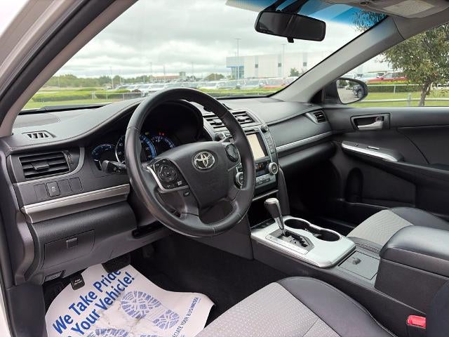 2014 Toyota Camry Hybrid LE