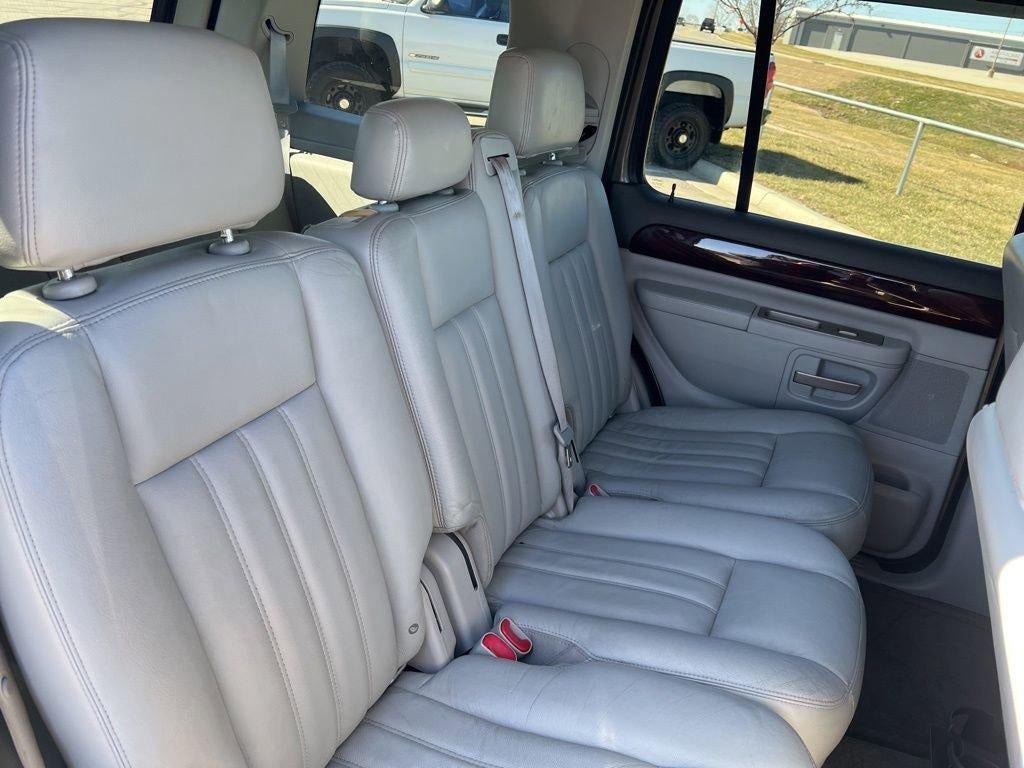 2004 Lincoln Aviator Luxury