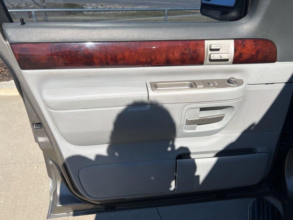 2004 Lincoln Aviator Luxury