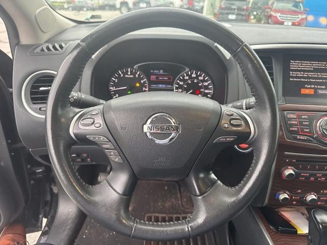 2017 Nissan Pathfinder Platinum