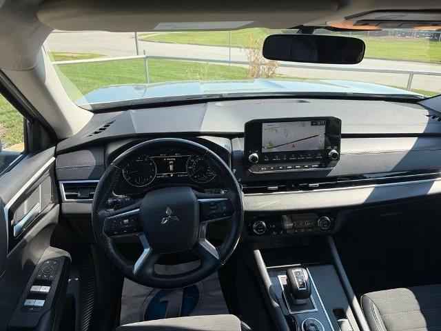 2024 Mitsubishi Outlander SE