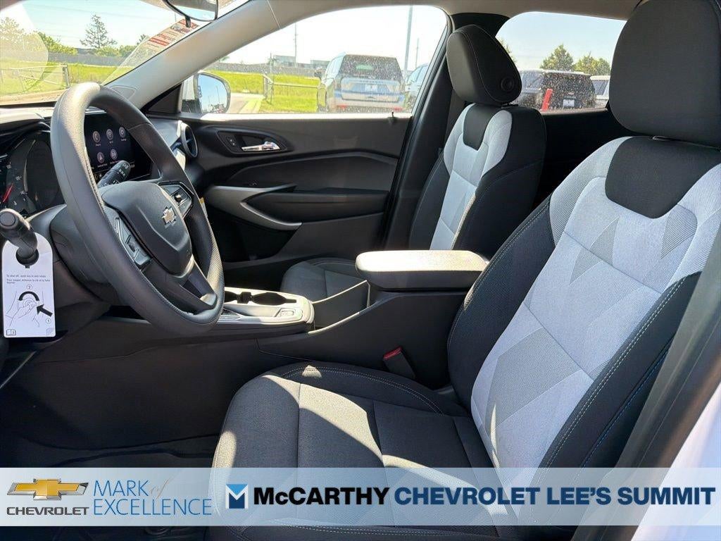 2026 Chevrolet Trax FWD 4dr LS