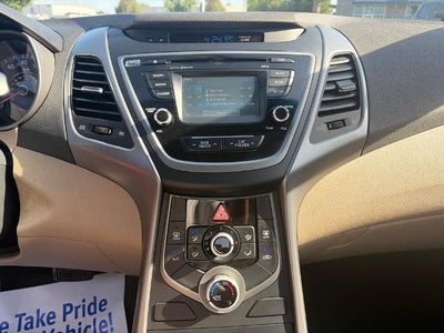 2015 Hyundai Elantra SE