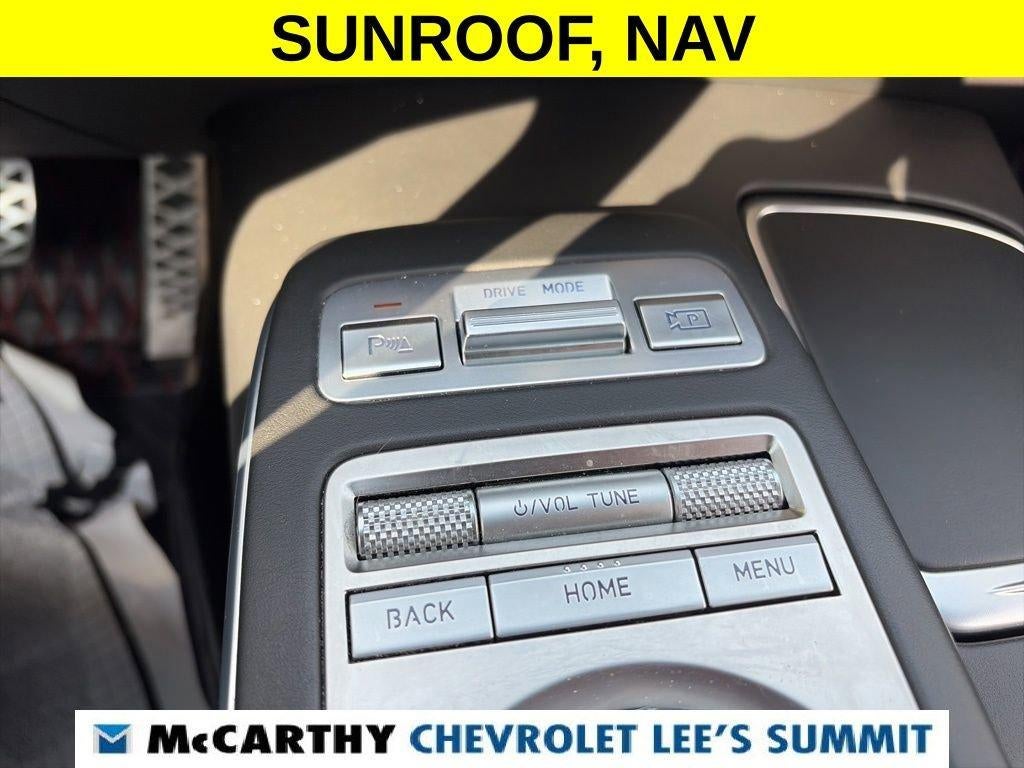 2022 Genesis GV70 2.5T