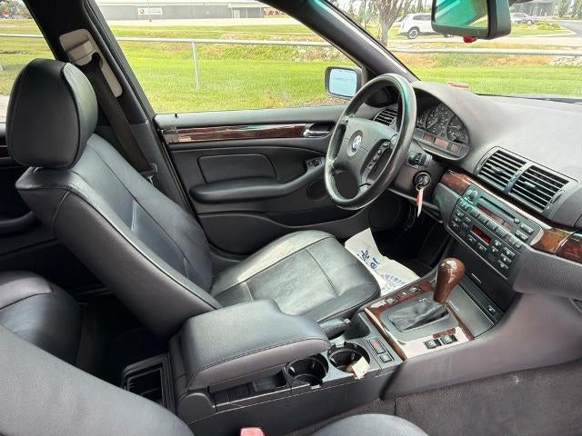 2004 BMW 3 Series 325i