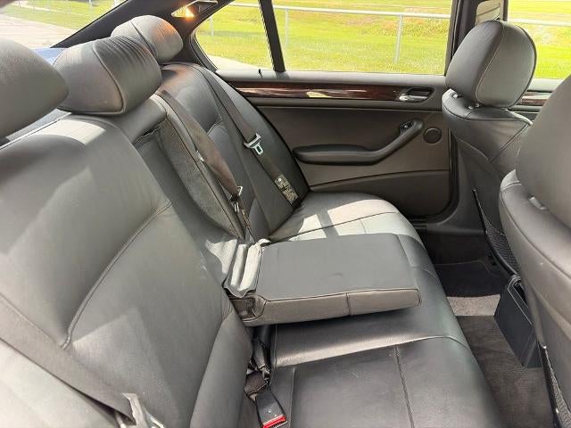 2004 BMW 3 Series 325i