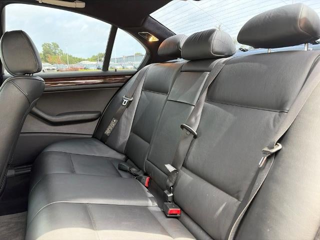 2004 BMW 3 Series 325i