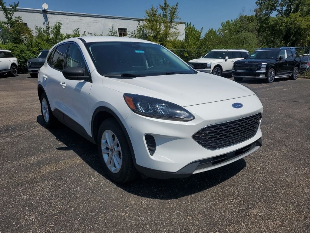 2022 Ford Escape Hybrid SE