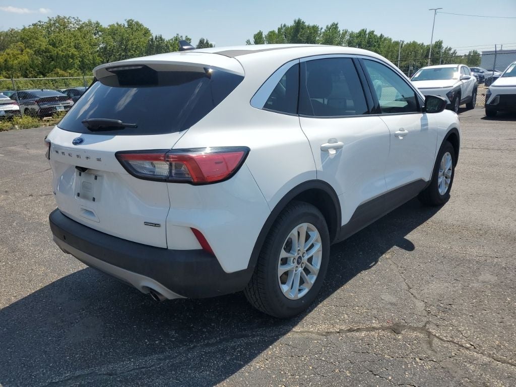 2022 Ford Escape Hybrid SE