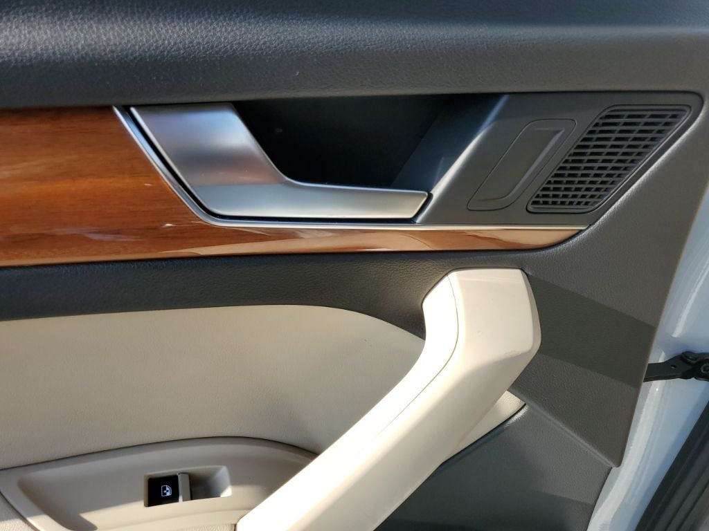 2021 Audi Q5 45 Prestige quattro