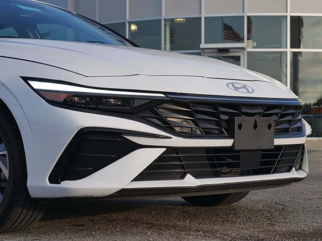 2025 Hyundai Elantra Hybrid Limited
